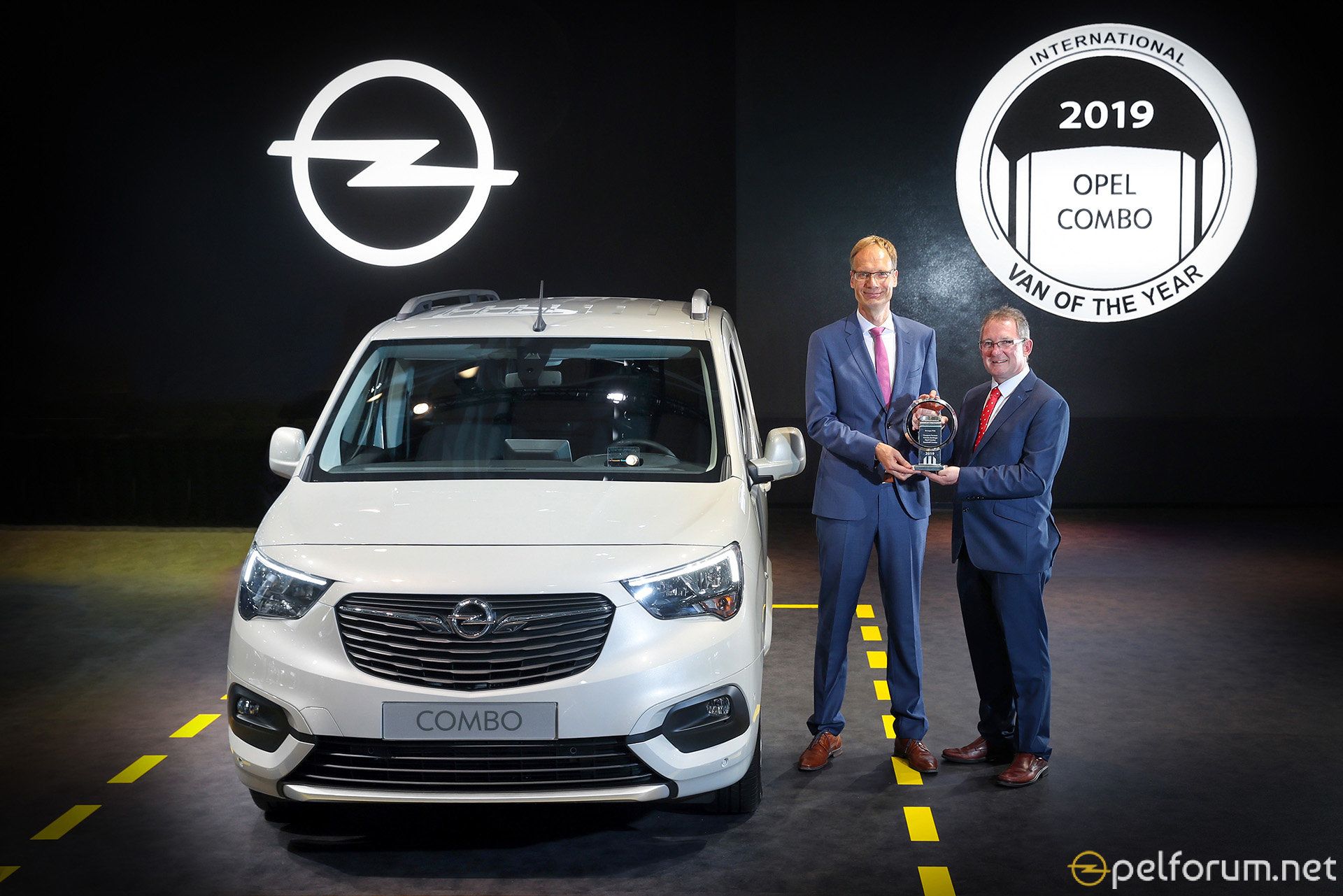 Opel Combo ve Michael Lohscheller - Jarlath Sweeney